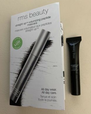 Туш для ресниц RMS Beauty straight up volumizing peptide mascara , 1мл