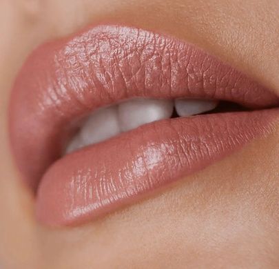 Victoria Beckham Beauty Lip Definer 01