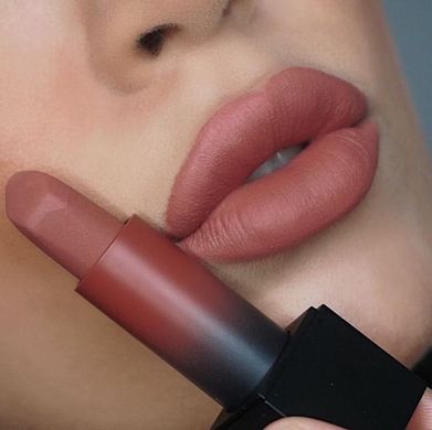 Матовая помада Huda Beauty Power bullet matte lipstick (interview)