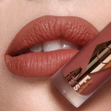 Жидкая матовая помада Charlotte Tilbury Airbrush Flawless Matte Lip Blur Liquid Lipstick - Honey Blur