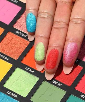 Палетка теней для век Bright 42 Colour Palette Beauty Bay