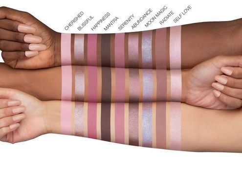 HUDA BEAUTY Rose Quartz Eyeshadow Palette