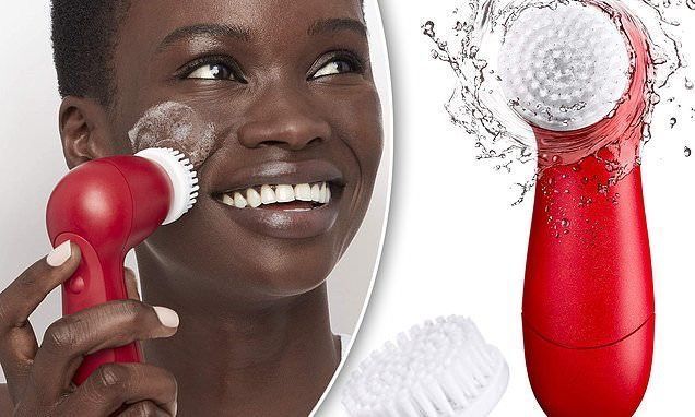 Olay Regenerist Fecial Cleansing Brush