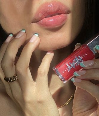 Fenty Beauty by Rihanna Gloss Bomb Heat Universal Lip Luminizer + Plumper - Hot Cherry
